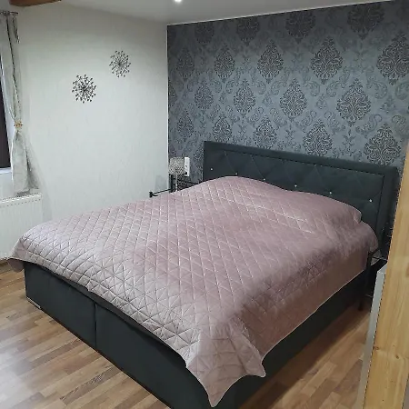 Apartment Ilkas